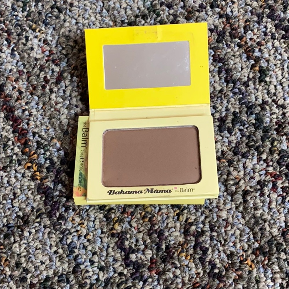 theBalm Bahama Mama Bronzer